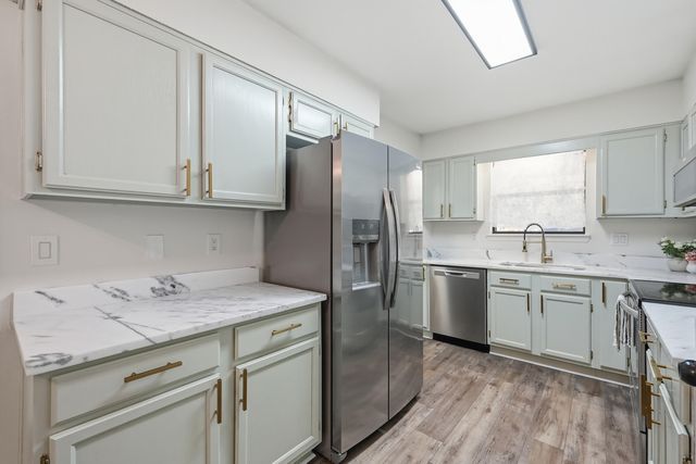 13 NW Poulton Drive UNIT F, Fort Walton Beach, FL 32548