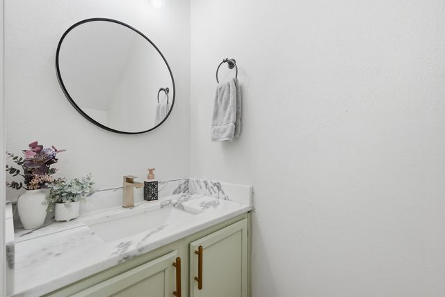 13 NW Poulton Drive UNIT F, Fort Walton Beach, FL 32548