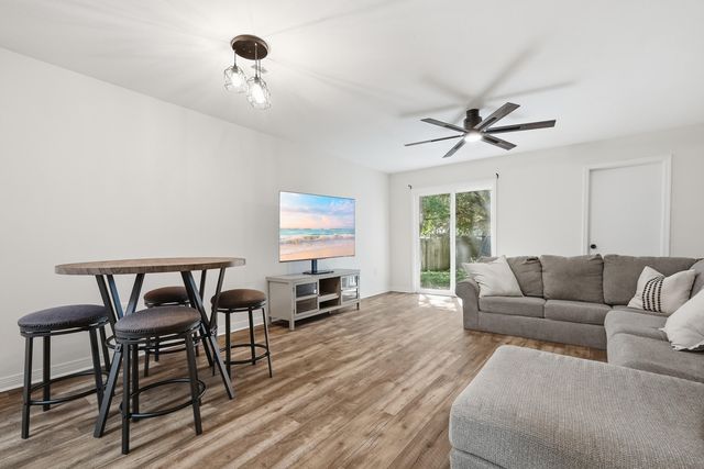 13 NW Poulton Drive UNIT F, Fort Walton Beach, FL 32548