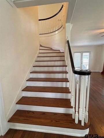 309 W Dobbs, Tyler, TX 75701