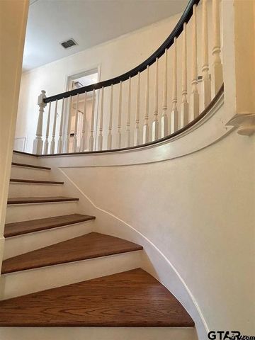 309 W Dobbs, Tyler, TX 75701