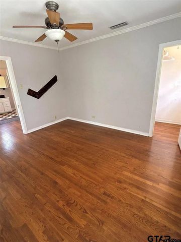 309 W Dobbs, Tyler, TX 75701