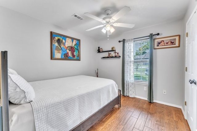 1006 E Longview Drive, Rogers, AR 72756