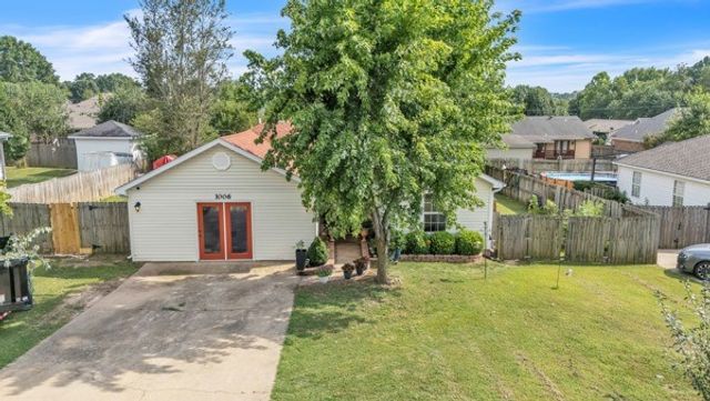 1006 E Longview Drive, Rogers, AR 72756