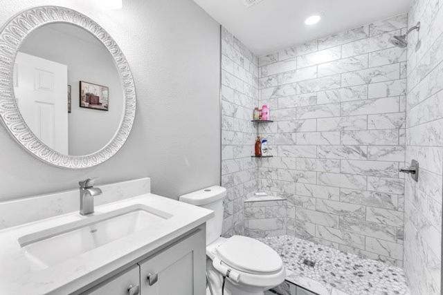 1006 E Longview Drive, Rogers, AR 72756
