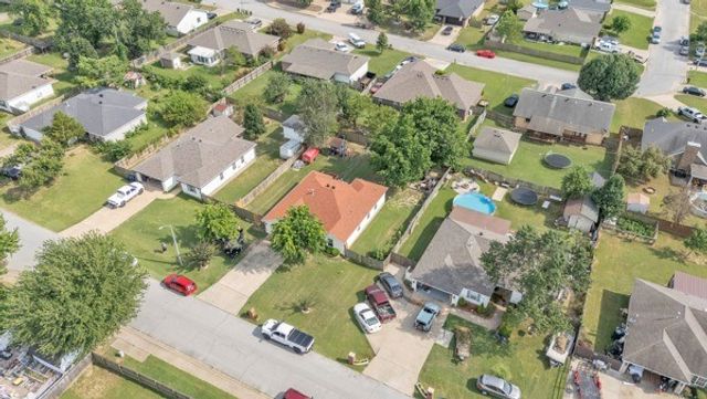 1006 E Longview Drive, Rogers, AR 72756