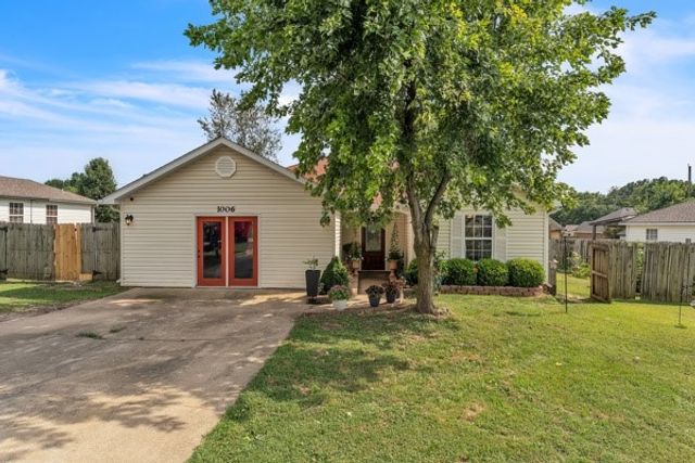 1006 E Longview Drive, Rogers, AR 72756