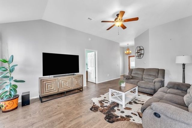 1006 E Longview Drive, Rogers, AR 72756