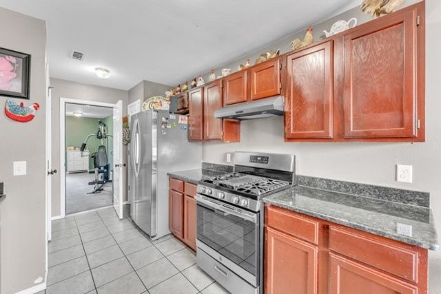 1006 E Longview Drive, Rogers, AR 72756