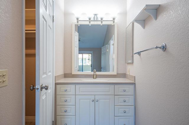 448 Tava Lane, Palm Desert, CA 92211