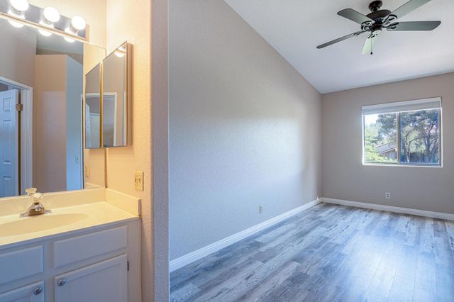 448 Tava Lane, Palm Desert, CA 92211