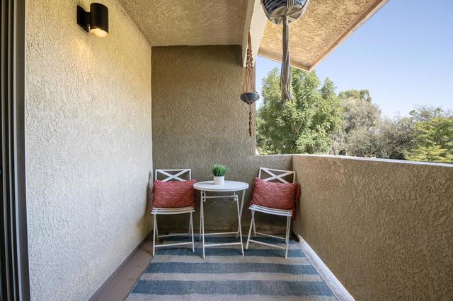 448 Tava Lane, Palm Desert, CA 92211