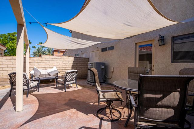 448 Tava Lane, Palm Desert, CA 92211