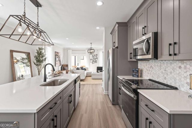 1965 Hollywood Road NW 19, Atlanta, GA 30318