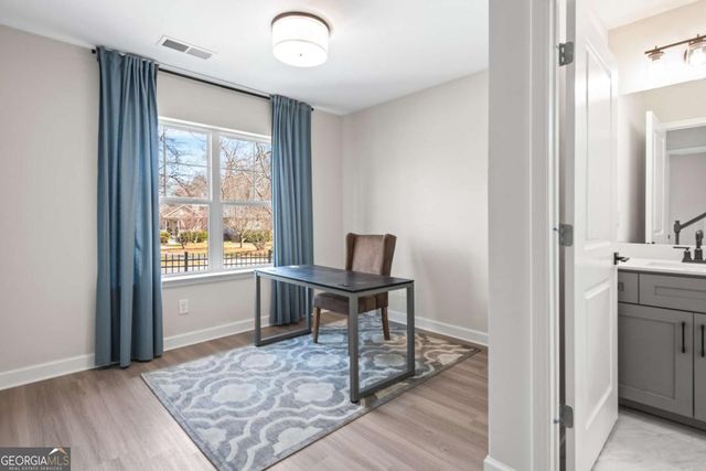 1965 Hollywood Road NW 19, Atlanta, GA 30318