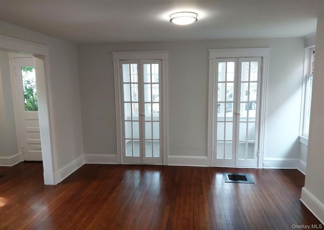 36 4th Avenue, Nyack, NY 10960