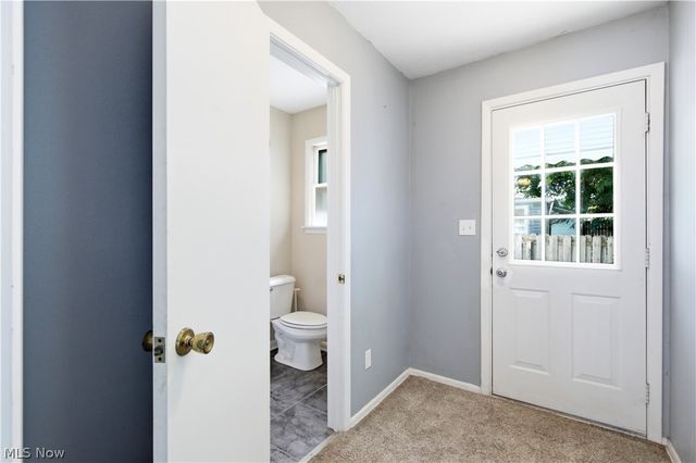 240 Moore Road, Avon Lake, OH 44012