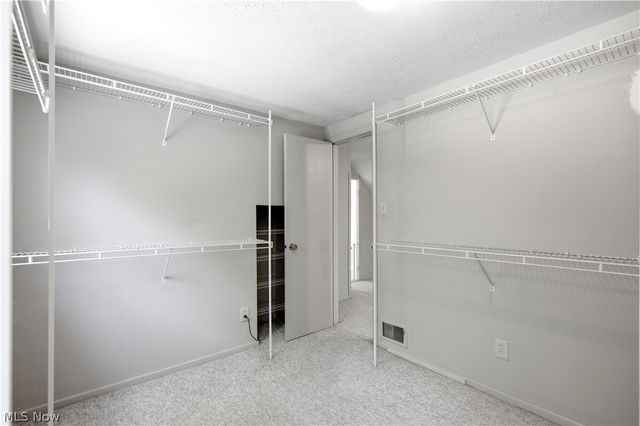 240 Moore Road, Avon Lake, OH 44012