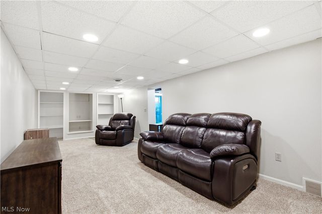 240 Moore Road, Avon Lake, OH 44012