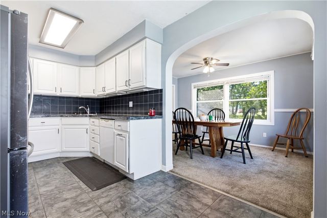 240 Moore Road, Avon Lake, OH 44012
