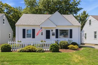 240 Moore Road, Avon Lake, OH 44012