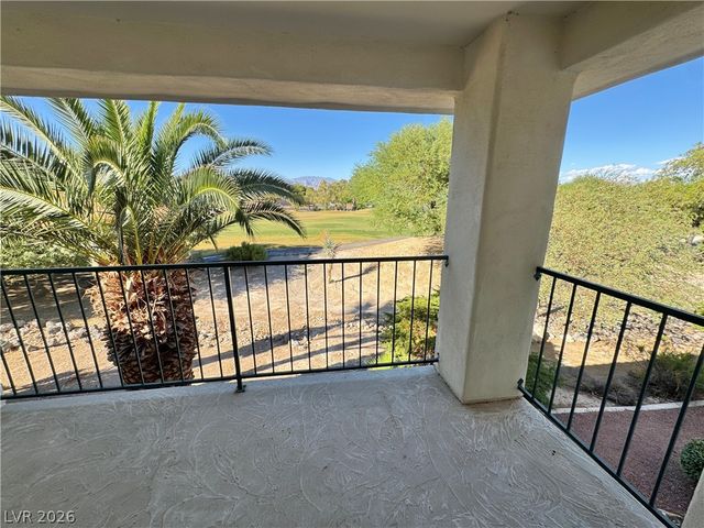 7628 Valley Green Drive 202, Las Vegas, NV 89149