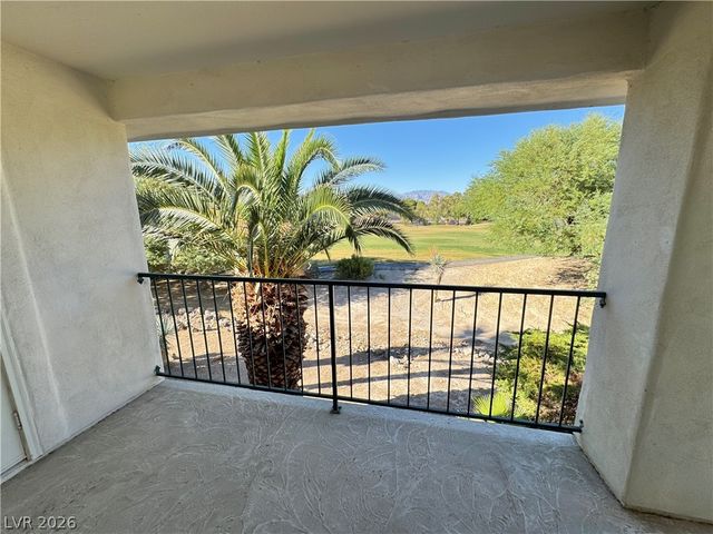 7628 Valley Green Drive 202, Las Vegas, NV 89149