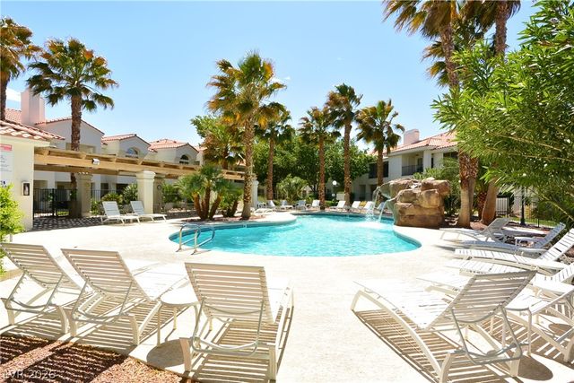 7628 Valley Green Drive 202, Las Vegas, NV 89149