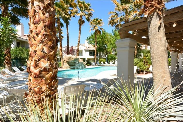 7628 Valley Green Drive 202, Las Vegas, NV 89149