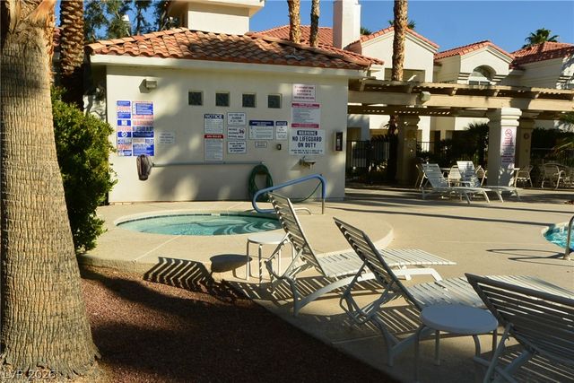 7628 Valley Green Drive 202, Las Vegas, NV 89149