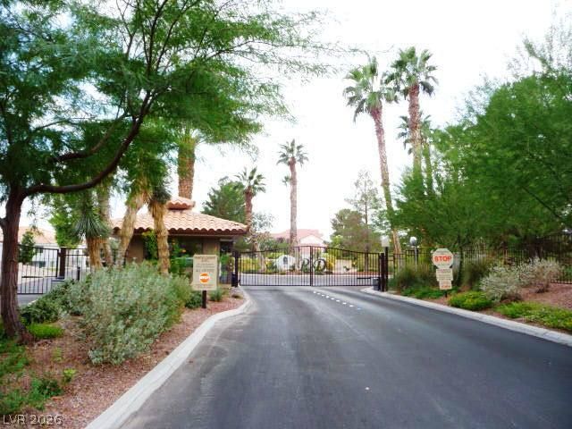 7628 Valley Green Drive 202, Las Vegas, NV 89149
