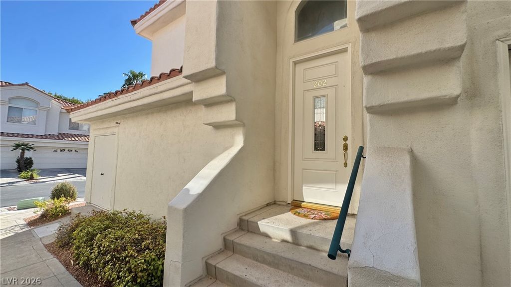 7628 Valley Green Drive 202, Las Vegas, NV 89149 — photo 5