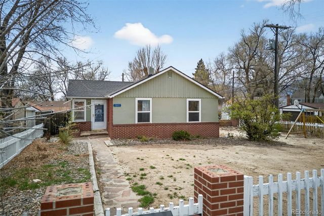 1917 E Cache La Poudre Street, Colorado Springs, CO 80909