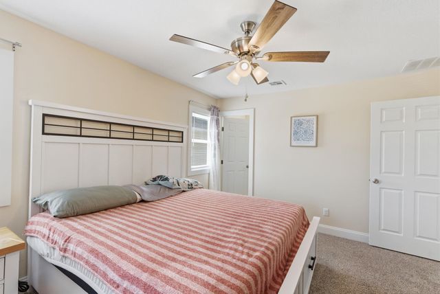 813 S Goddard Rd, Goddard, KS 67052