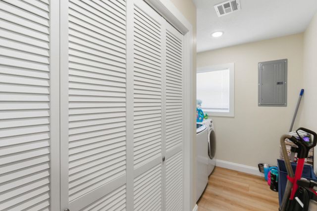 813 S Goddard Rd, Goddard, KS 67052