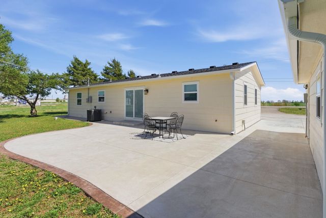 813 S Goddard Rd, Goddard, KS 67052