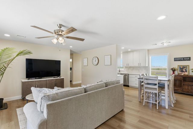 813 S Goddard Rd, Goddard, KS 67052