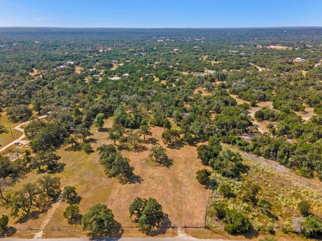 200 Buckskin PASS, Driftwood, TX 78619