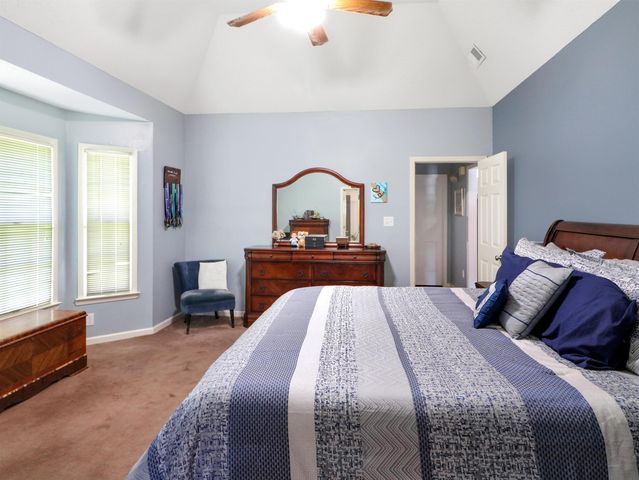 8881 W GLENDALE CT, Memphis, TN 38018