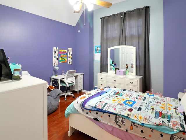 8881 W GLENDALE CT, Memphis, TN 38018