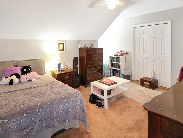 8881 W GLENDALE CT, Memphis, TN 38018