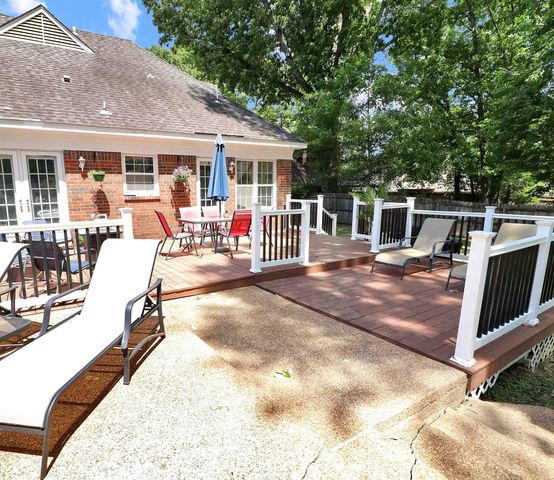 8881 W GLENDALE CT, Memphis, TN 38018