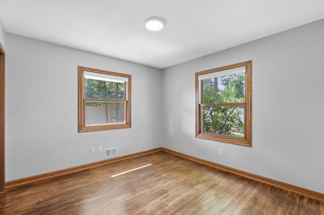 443 Cord Circle, New Brighton, MN 55112