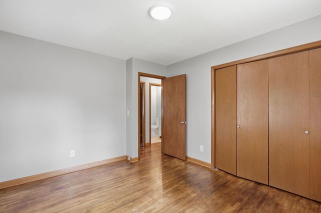 443 Cord Circle, New Brighton, MN 55112