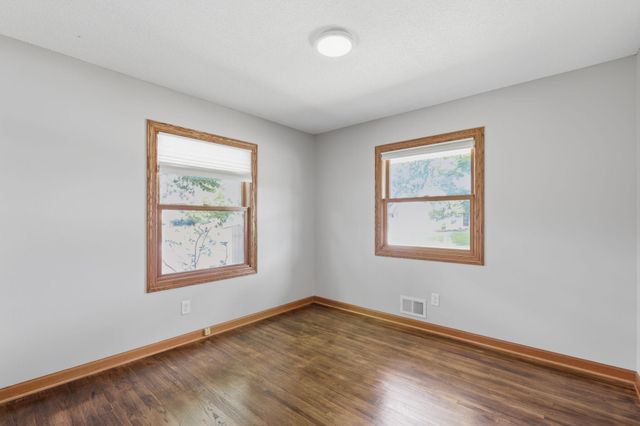 443 Cord Circle, New Brighton, MN 55112