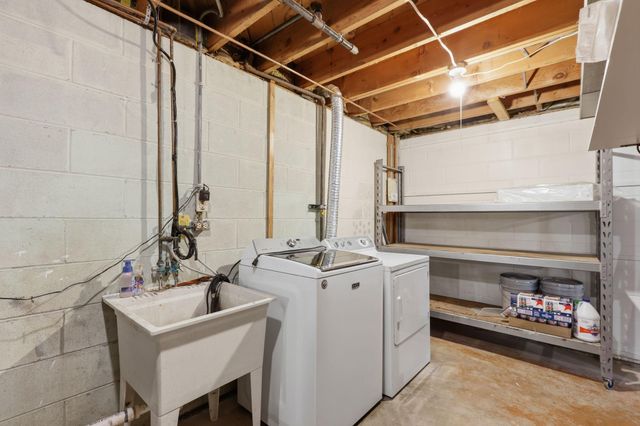 443 Cord Circle, New Brighton, MN 55112