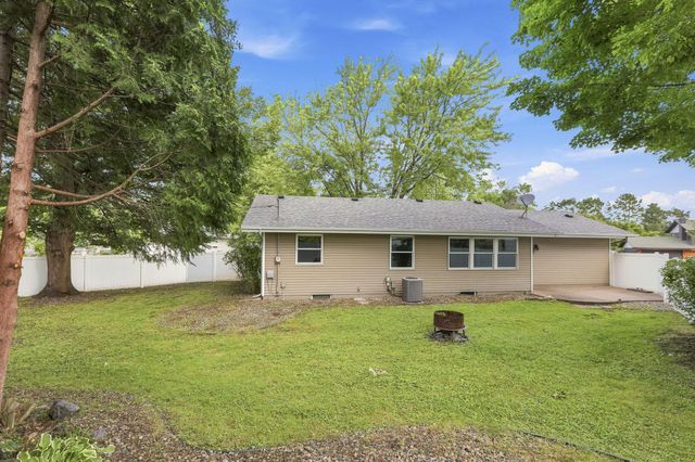 443 Cord Circle, New Brighton, MN 55112