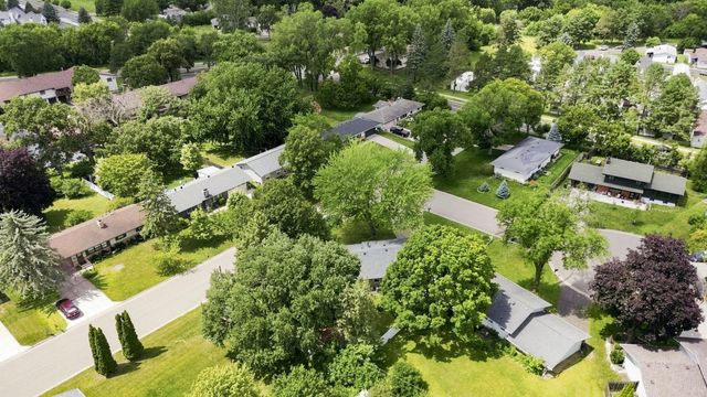 443 Cord Circle, New Brighton, MN 55112