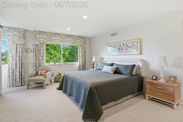 5321 Forest Way, Bloomfield Hills, MI 48302