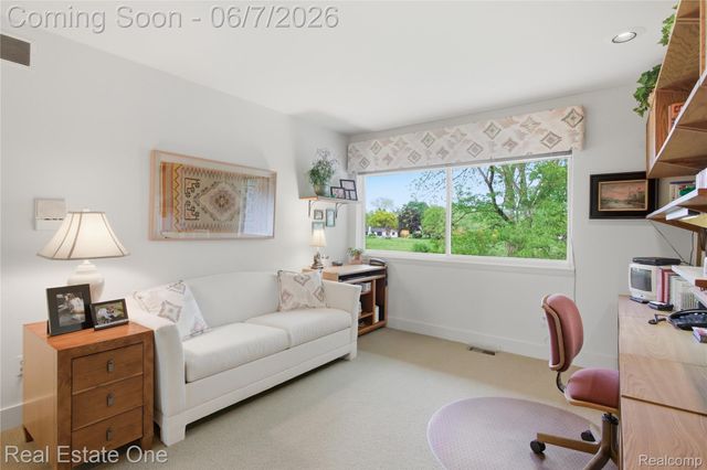 5321 Forest Way, Bloomfield Hills, MI 48302
